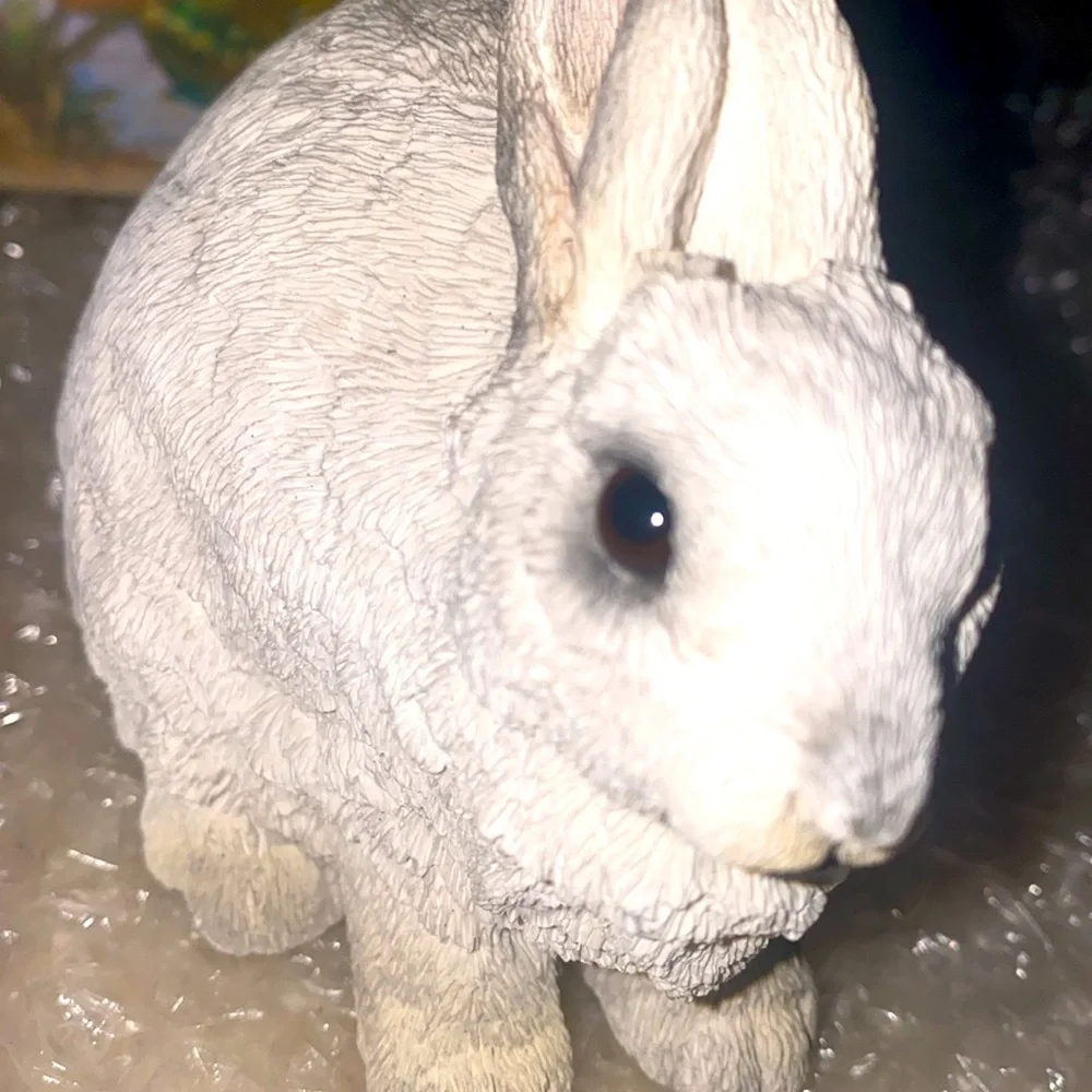 Easter basket bunny Stone critters vintage Ceramic white Easter bunny realistic - Picture 8 of 10